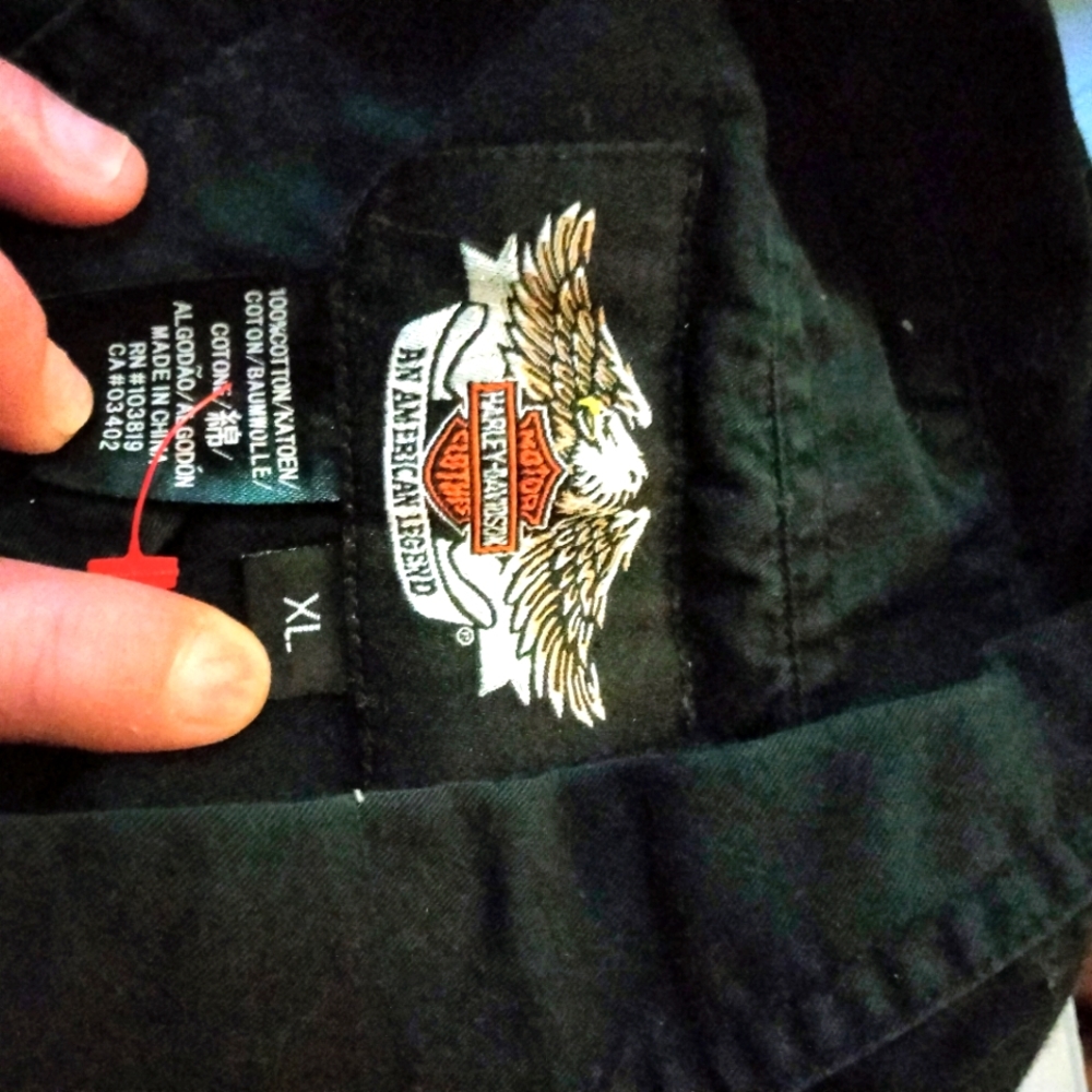 Men's shirt sleave button up XL embroidered Harley Davidson shirt